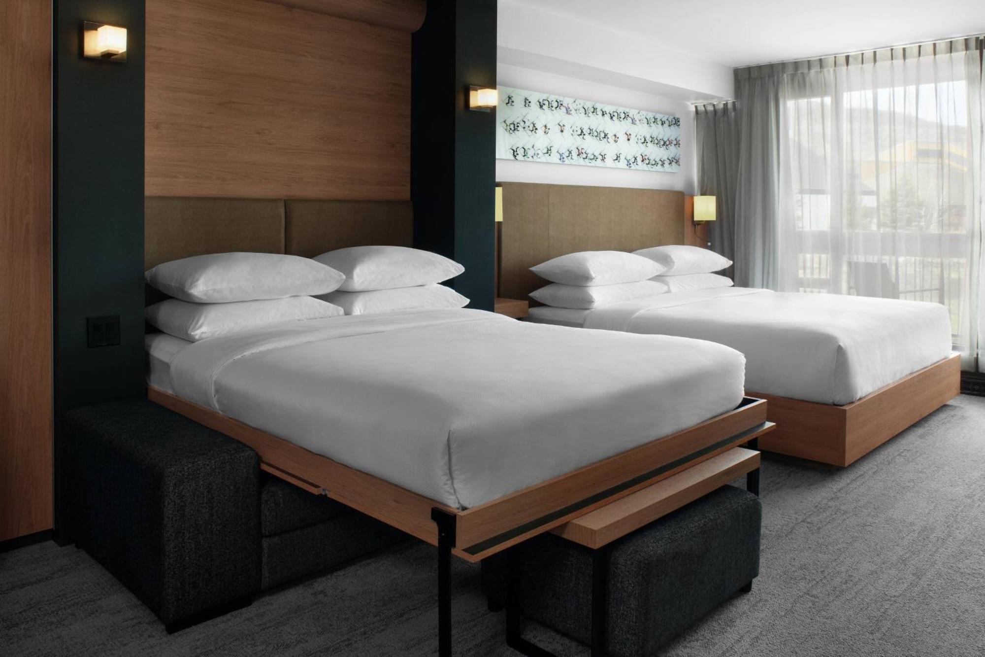 Delta Hotels By Marriott Mont Sainte-Anne, Resort & Convention Center Beaupre Exterior photo